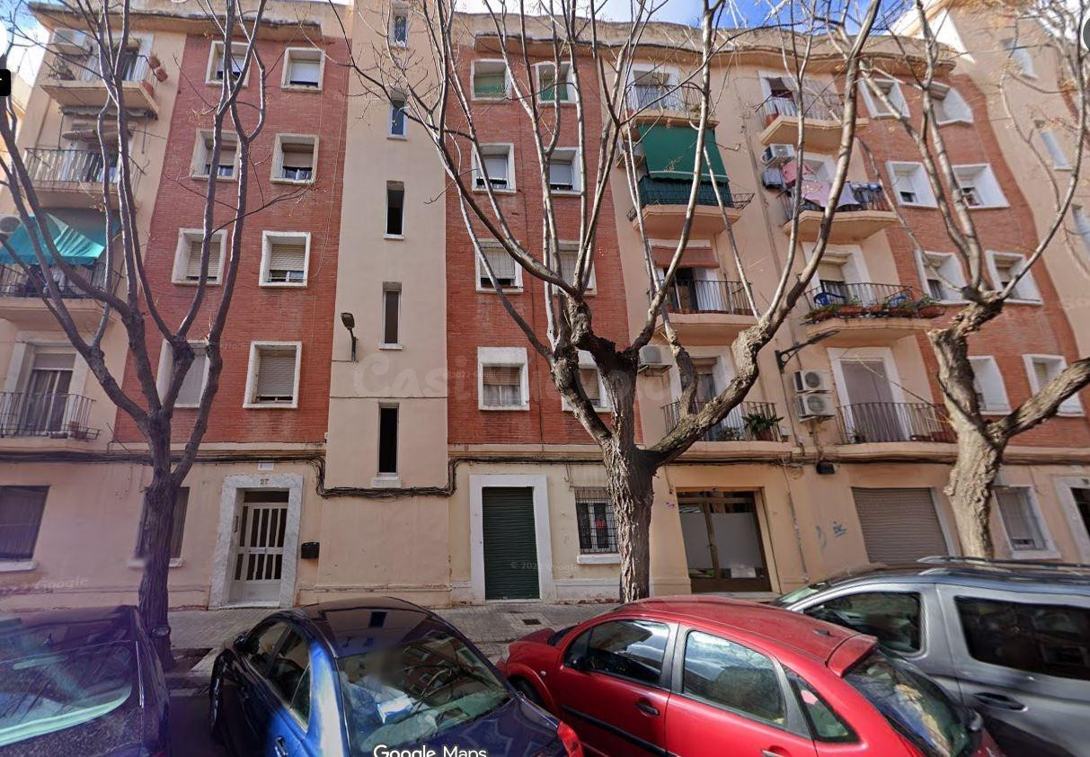 SE VENDE inmueble ALQUILADO en Xirivella - foto 2