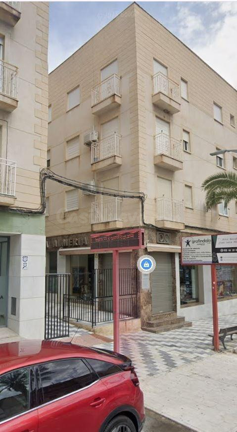 SE VENDE inmueble ALQUILADO en Olula del Río