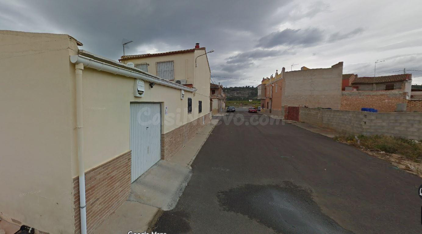 SE VENDE inmueble ALQUILADO en Gavarda - foto 2