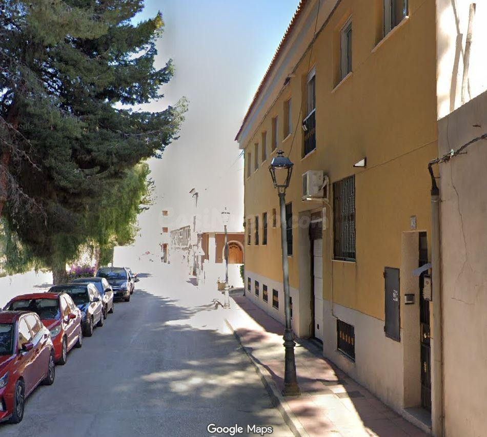 SE VENDE inmueble ALQUILADO en Blanca - foto 2