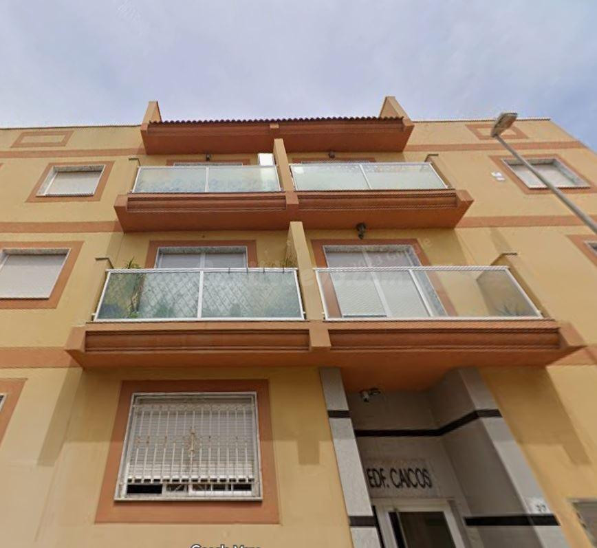 SE VENDE inmueble ALQUILADO en Vícar