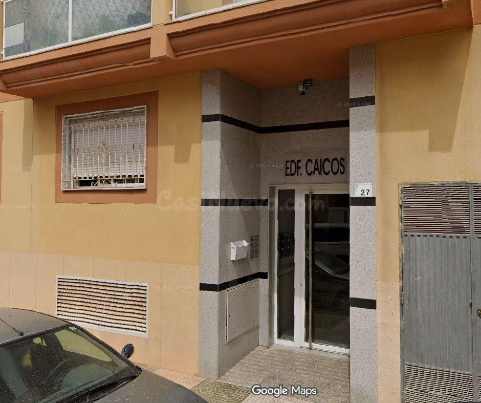 SE VENDE inmueble ALQUILADO en Vícar - foto 2