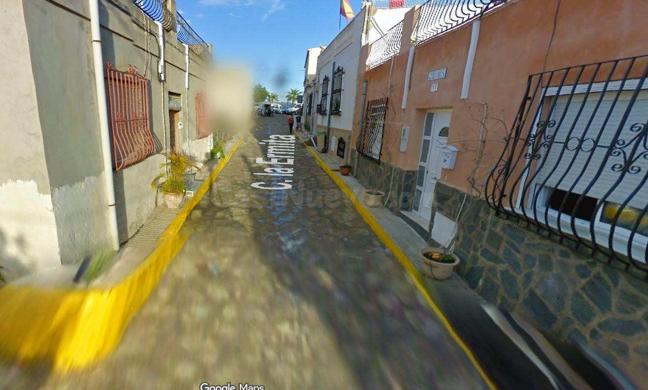 SE VENDE inmueble ALQUILADO en Turre - foto 2