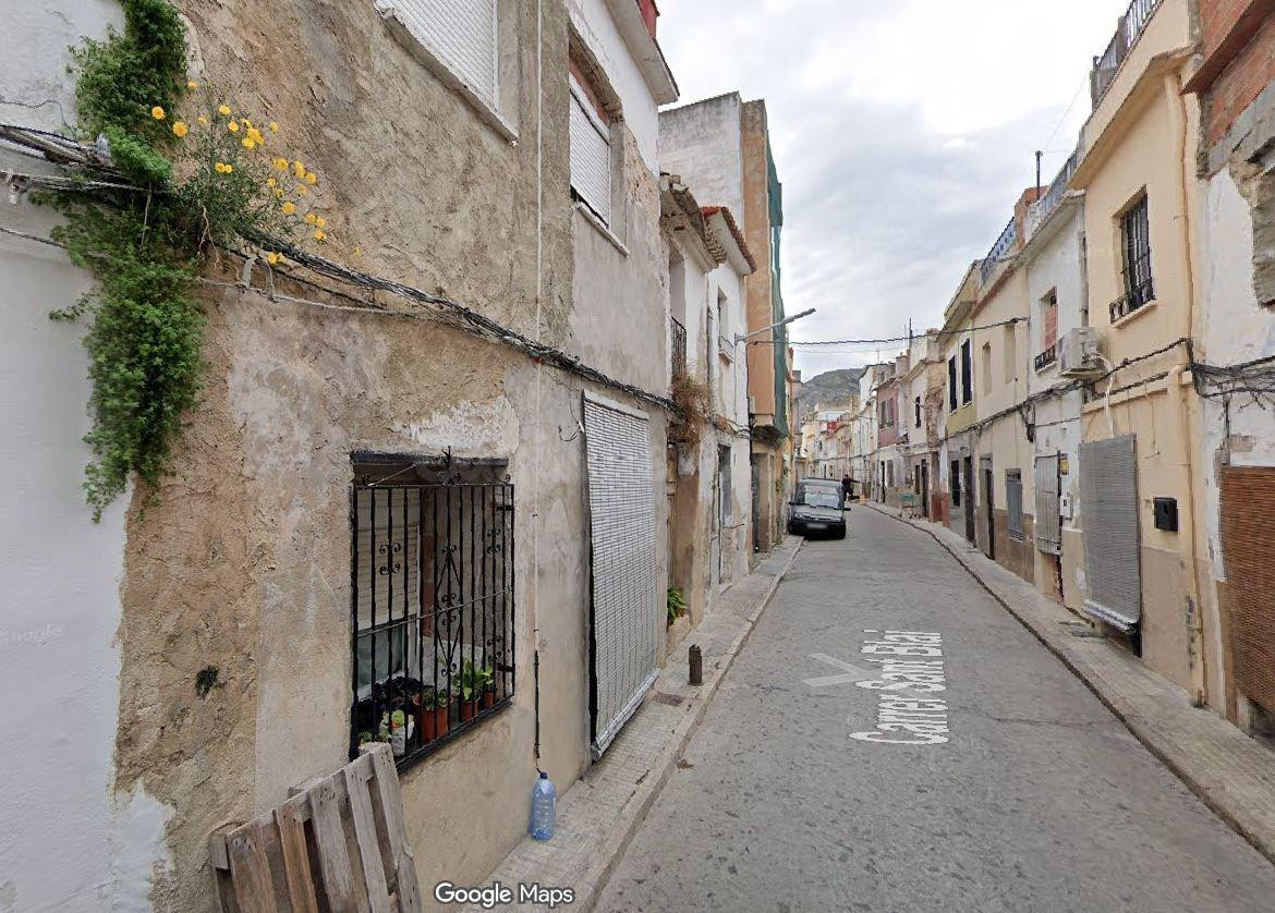 SE VENDE inmueble ALQUILADO en Pego