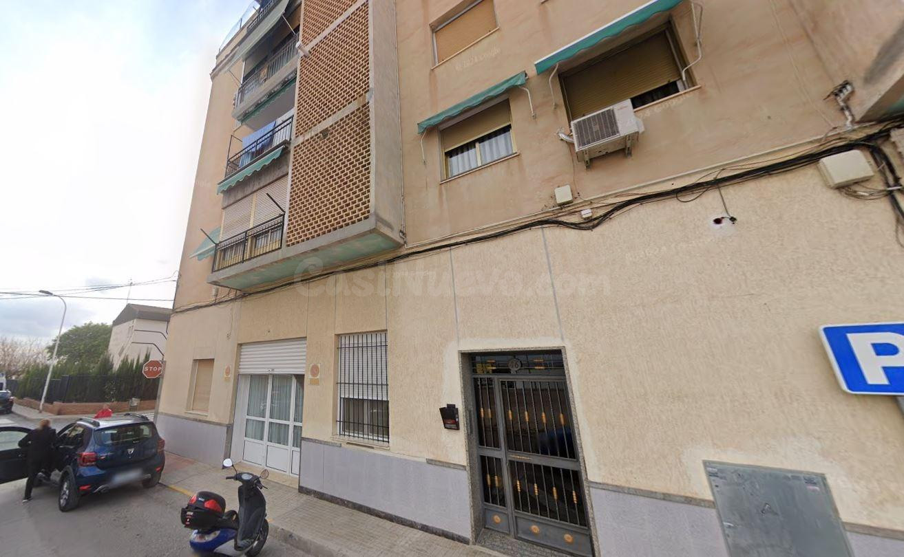 SE VENDE inmueble ALQUILADO en Novelda - foto 3