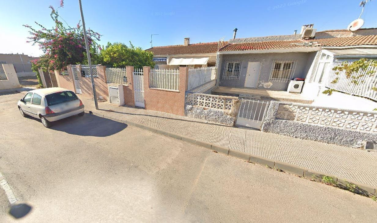 SE VENDE inmueble ALQUILADO en San Javier - foto 5