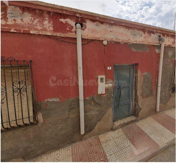 SE VENDE inmueble ALQUILADO en Roquetas de Mar - foto 2
