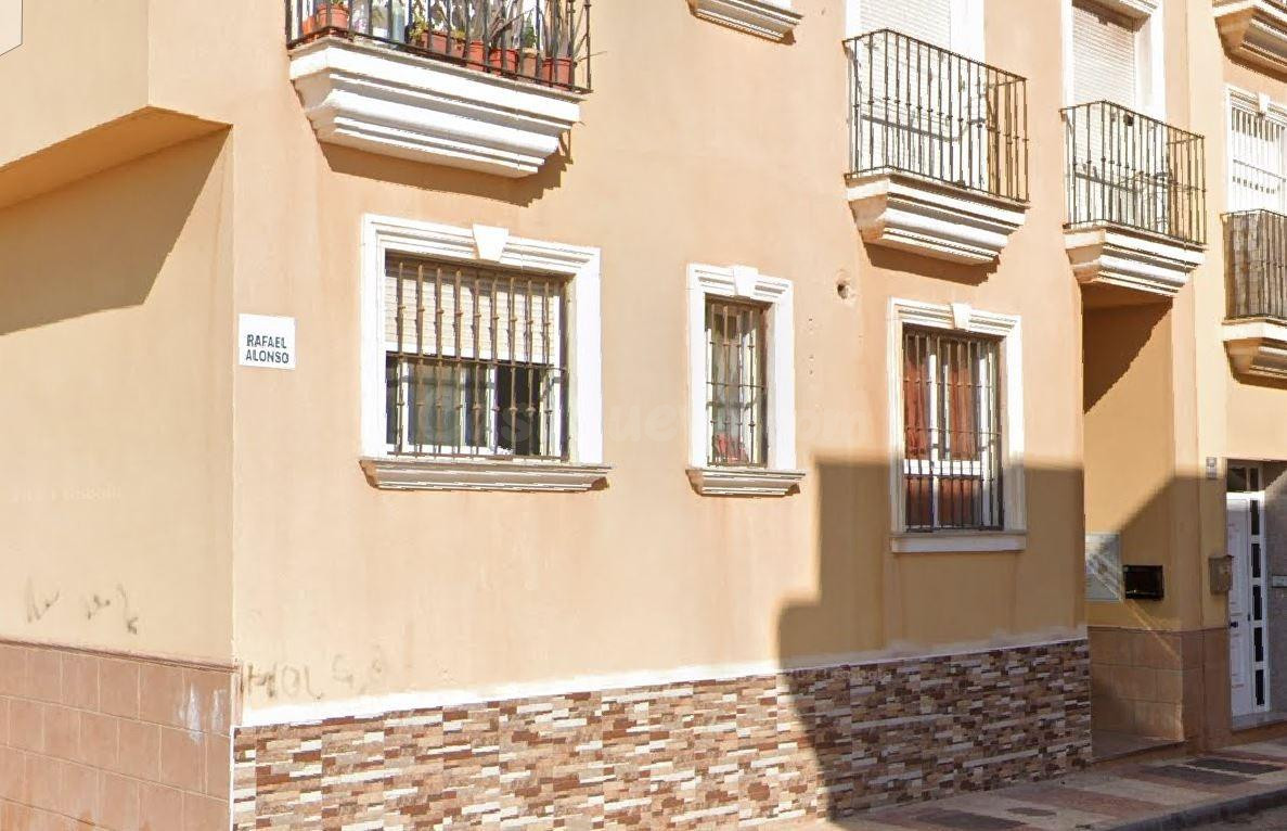 SE VENDE inmueble ALQUILADO en Roquetas de Mar - foto 2