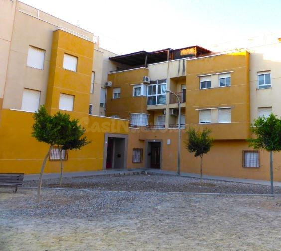 SE VENDE inmueble ALQUILADO en Ejido (El) - foto 2