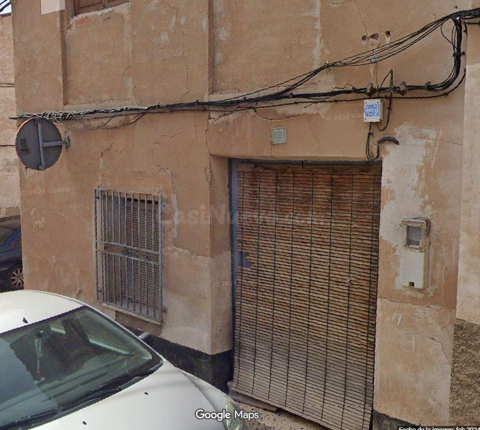 SE VENDE inmueble ALQUILADO en Jumilla