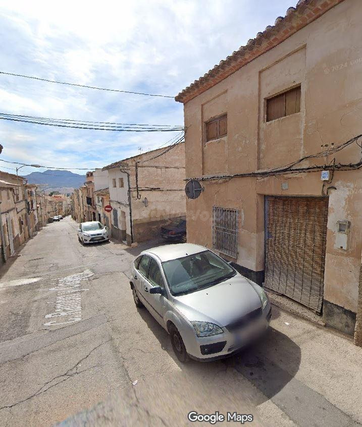 SE VENDE inmueble ALQUILADO en Jumilla - foto 2