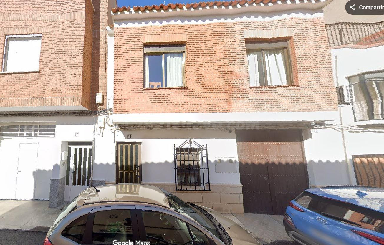 SE VENDE inmueble ALQUILADO en Tarazona de la Mancha - foto 2