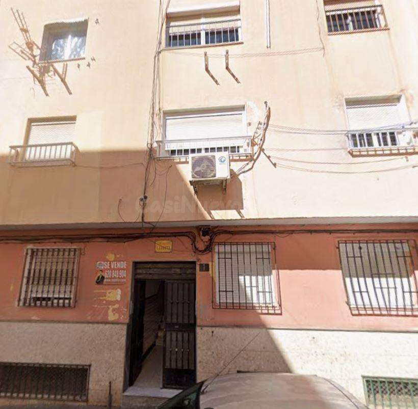 SE VENDE inmueble ALQUILADO en Almería
