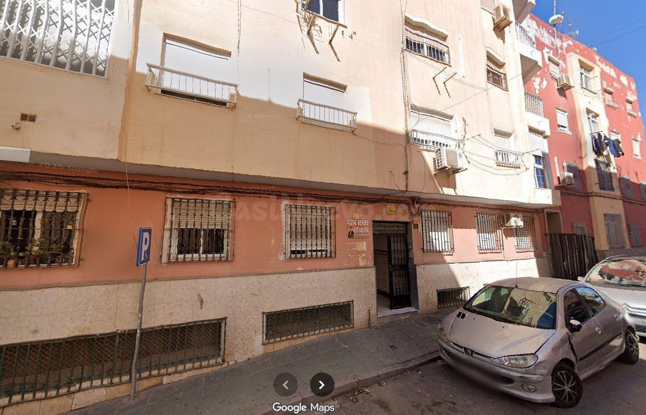 Oportunidad inmobiliaria alquilada en Almería capital - Comp - foto 2