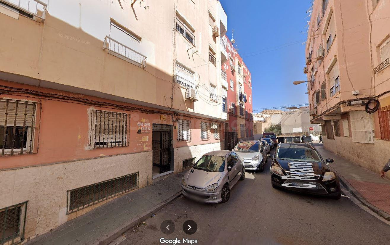 Oportunidad inmobiliaria alquilada en Almería capital - Comp - foto 3