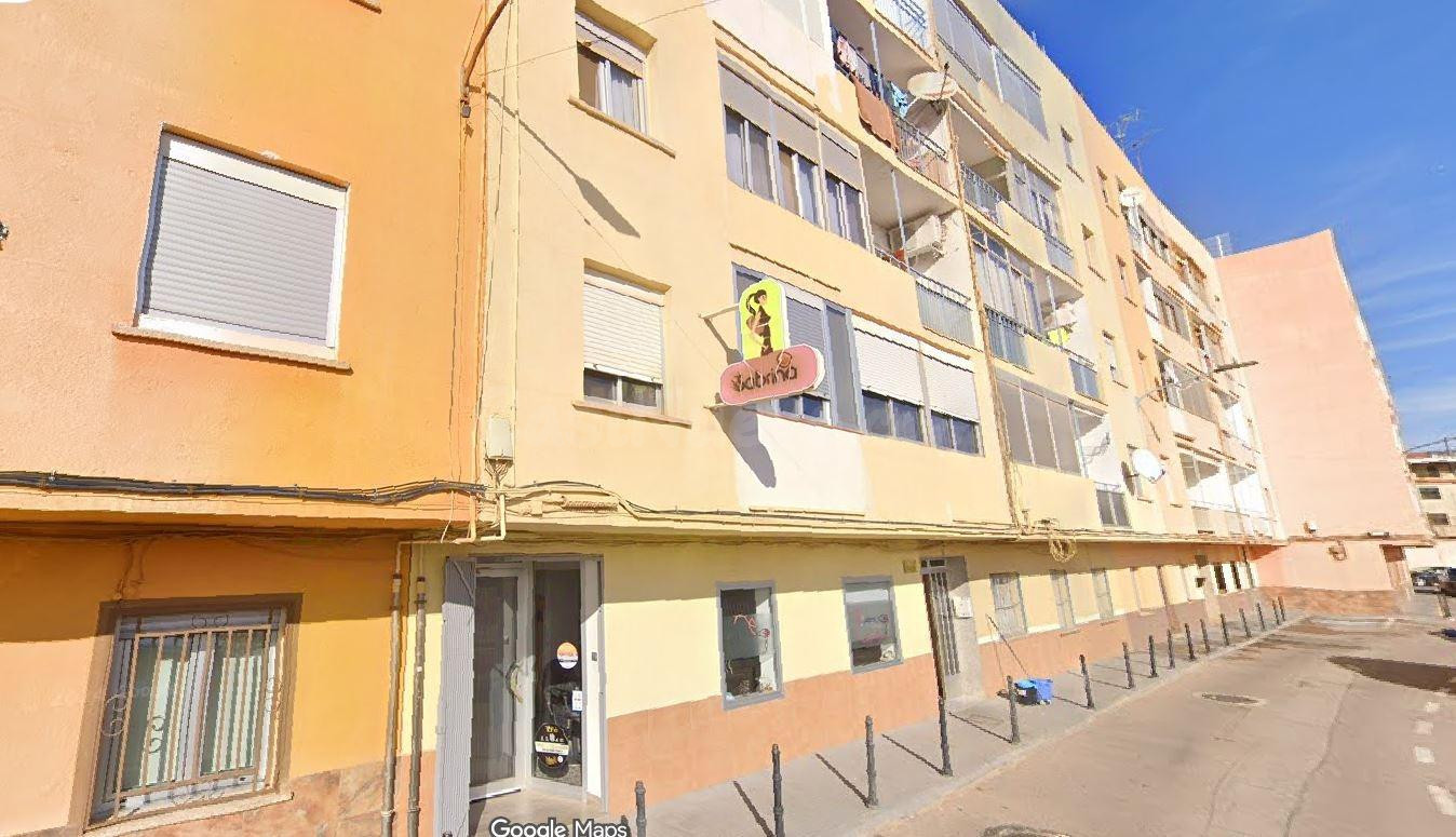 SE VENDE inmueble ALQUILADO en Alcora (l') - foto 2