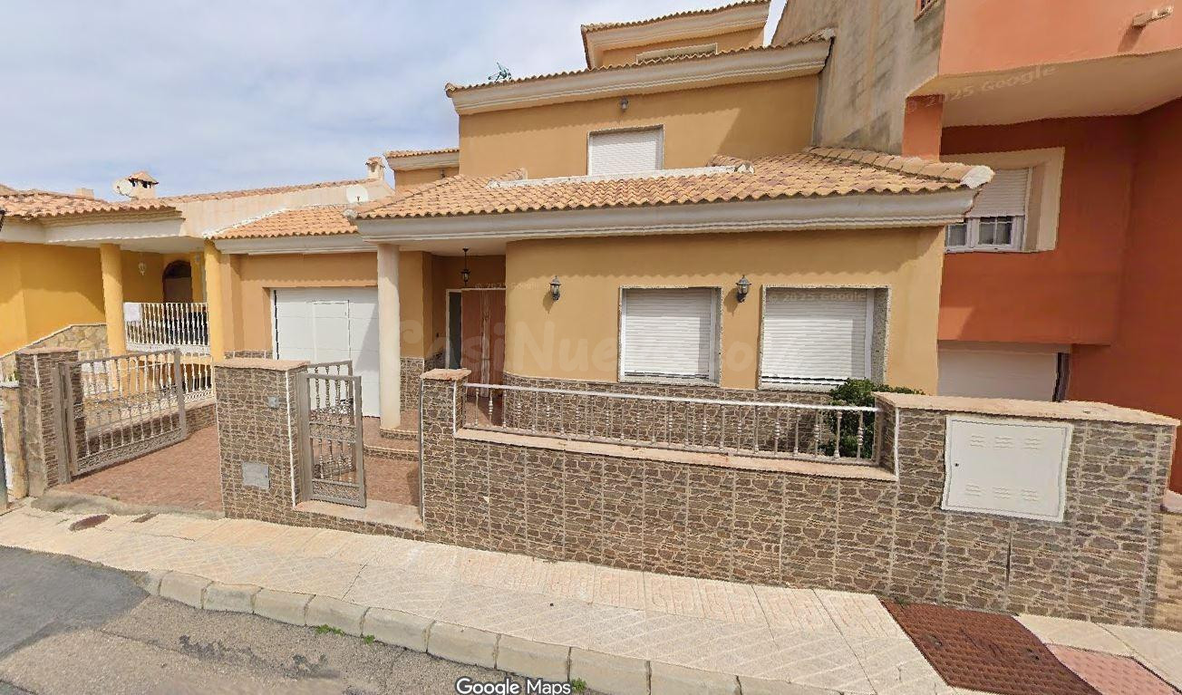 SE VENDE inmueble ALQUILADO en Fines