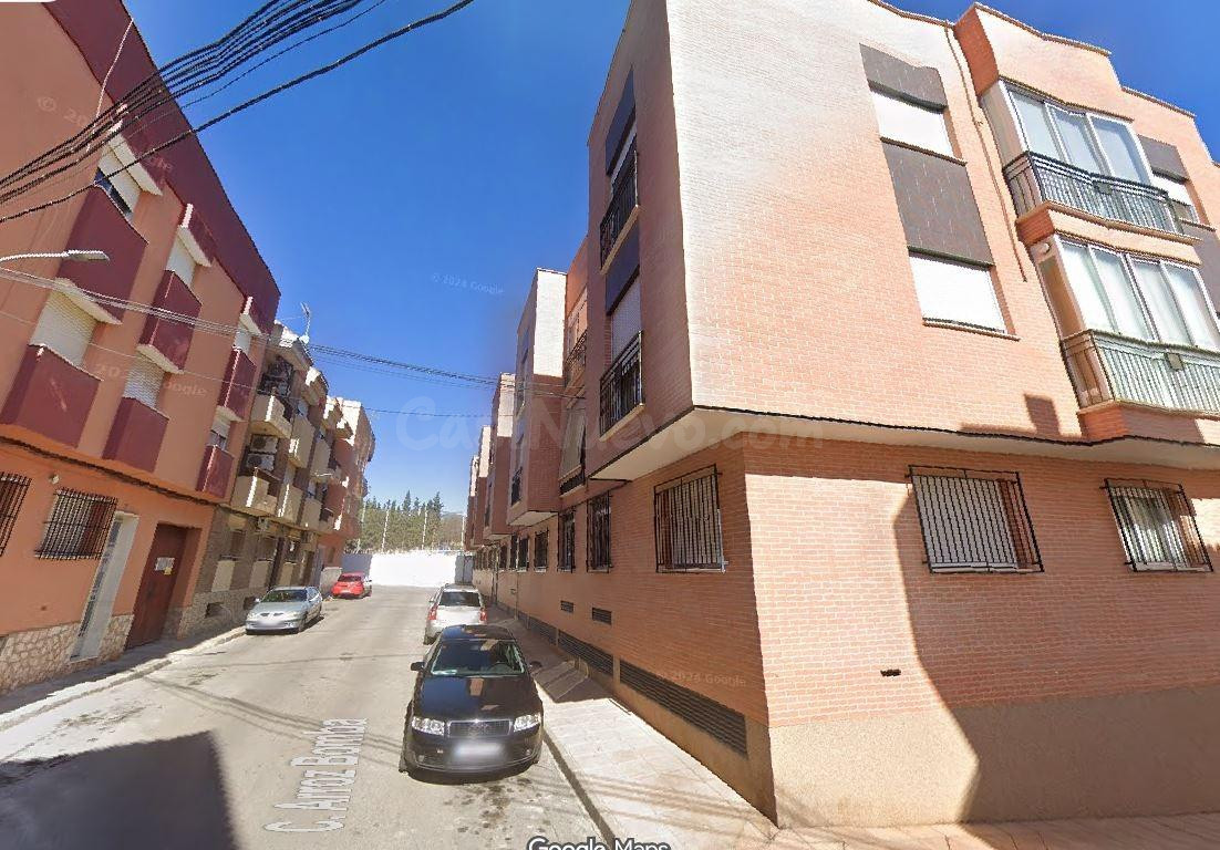 SE VENDE inmueble ALQUILADO en Calasparra