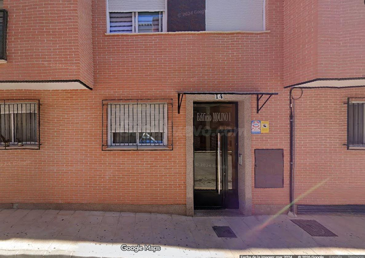 SE VENDE inmueble ALQUILADO en Calasparra - foto 2
