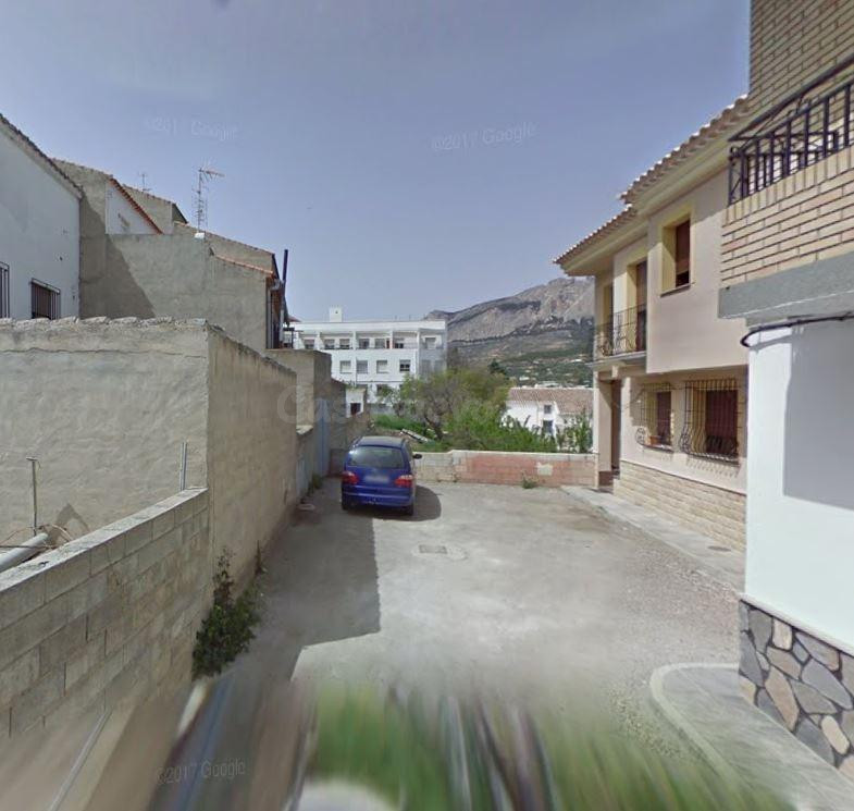 SE VENDE inmueble ALQUILADO en Vélez-Rubio - foto 2