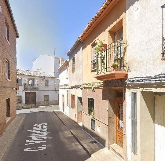SE VENDE inmueble ALQUILADO en Macastre - foto 3