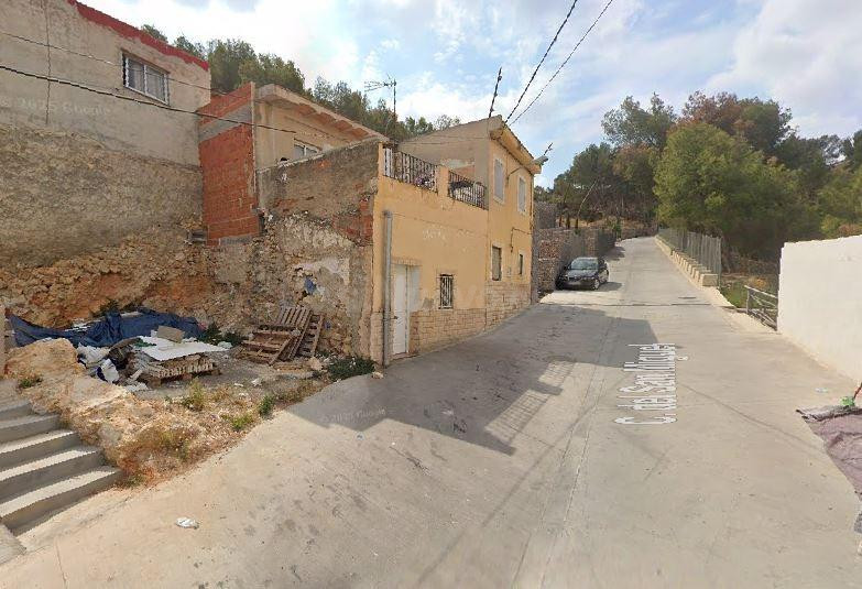 SE VENDE inmueble ALQUILADO en Llíria - foto 2