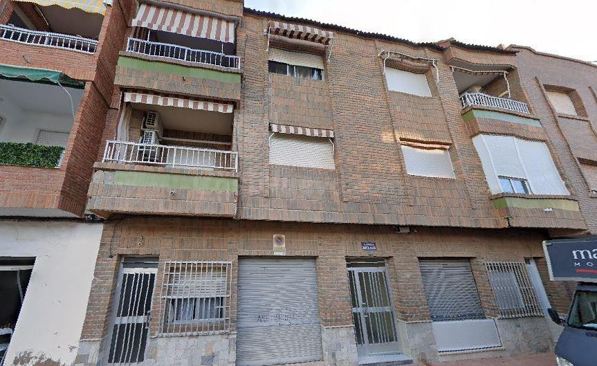 SE VENDE inmueble ALQUILADO en San Javier - foto 2