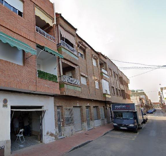 SE VENDE inmueble ALQUILADO en San Javier - foto 3