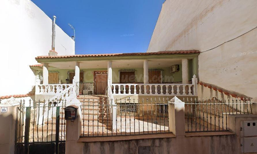 SE VENDE inmueble ALQUILADO en Ceutí - foto 2