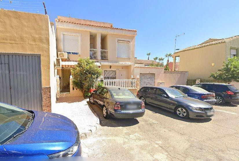 SE VENDE inmueble ALQUILADO en Mazarrón