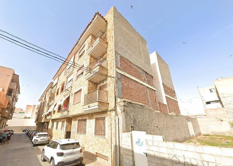 SE VENDE inmueble ALQUILADO en Águilas