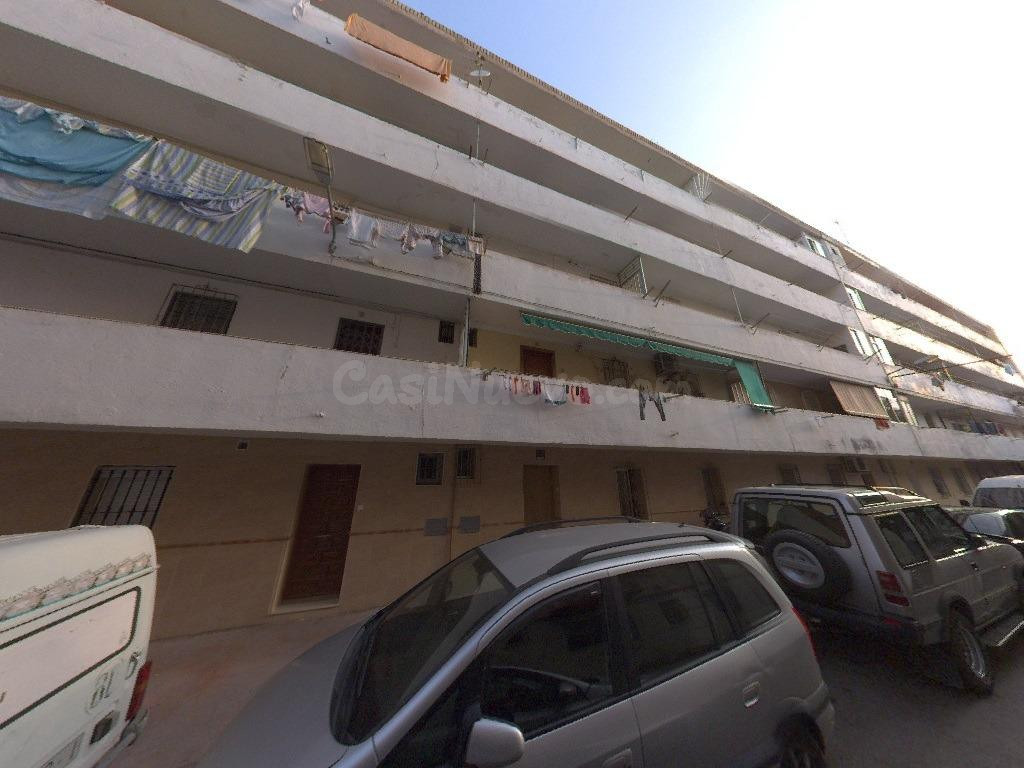 Se venden 2 Pisos ALQUILADOS en CALLE CAMPORRUBIO 1 E 3 3 Al - foto 4