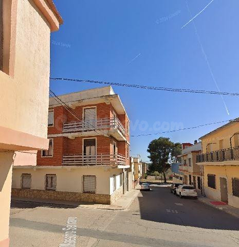 SE VENDE inmueble ALQUILADO en Godelleta - foto 2