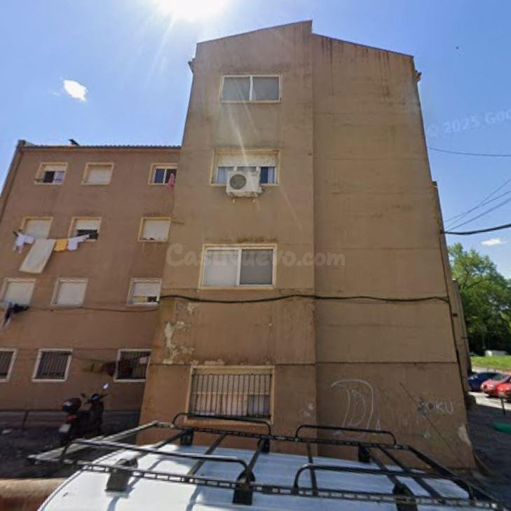 SE VENDE inmueble ALQUILADO en Girona
