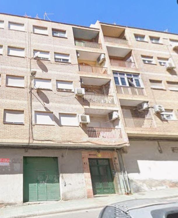 SE VENDE inmueble ALQUILADO en Almería