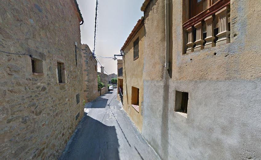 SE VENDE inmueble ALQUILADO en Cantallops