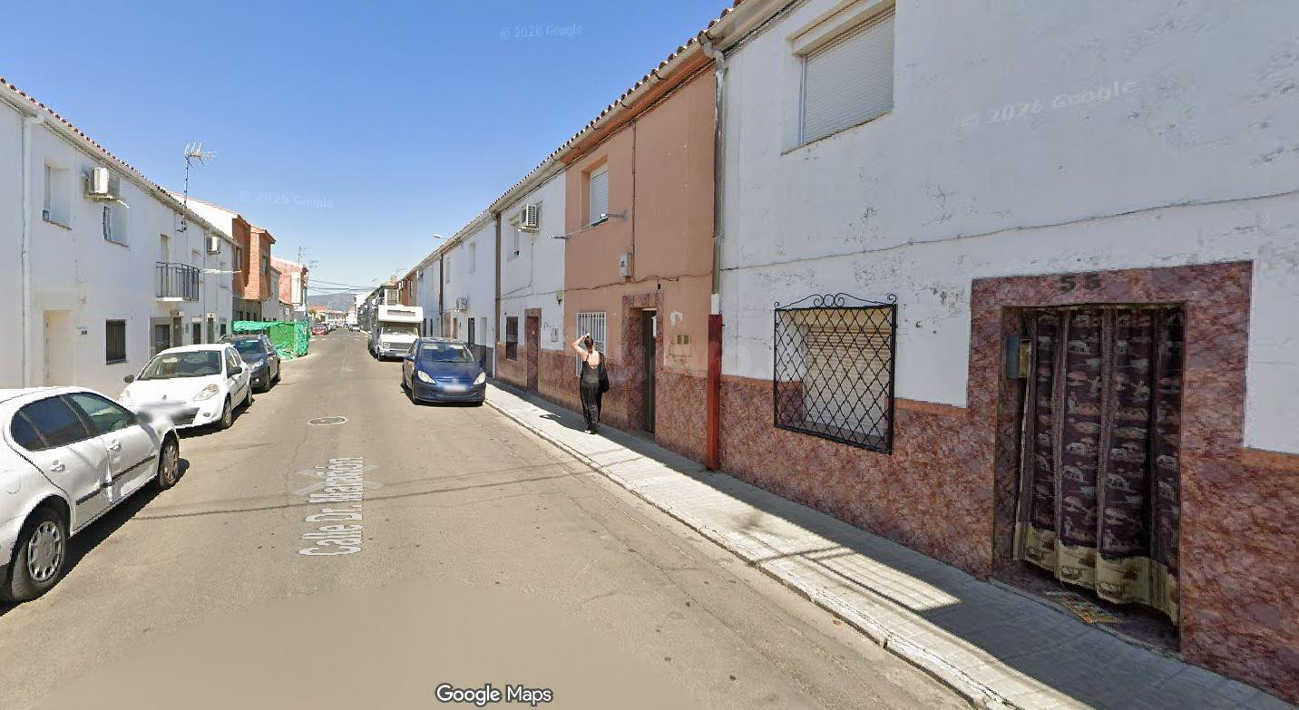 SE VENDE inmueble ALQUILADO en Moraleja