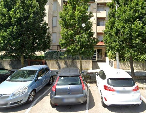 SE VENDE inmueble ALQUILADO en Santa Cruz de Bezana - foto 3