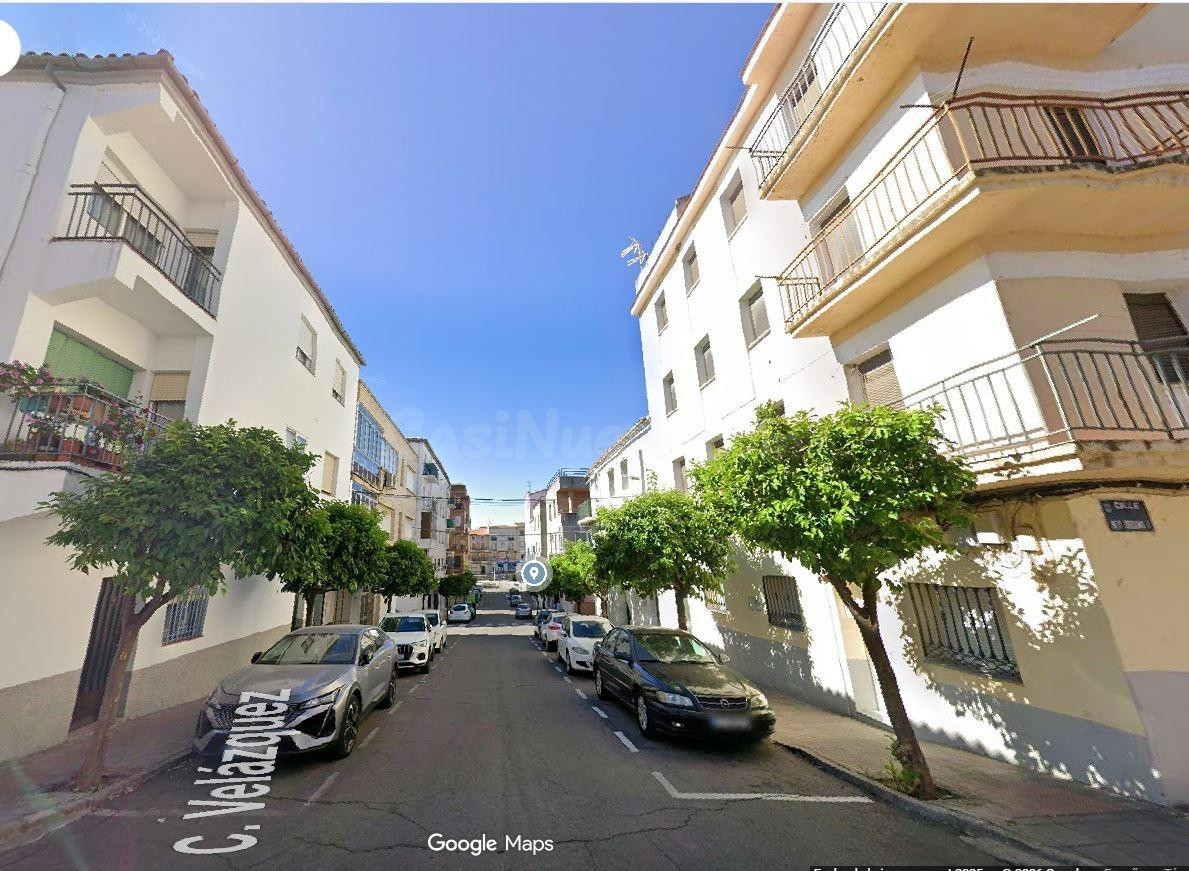 SE VENDE inmueble ALQUILADO en Coria - foto 2