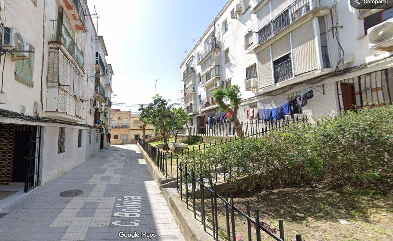 SE VENDE inmueble ALQUILADO en San Juan de Aznalfarache
