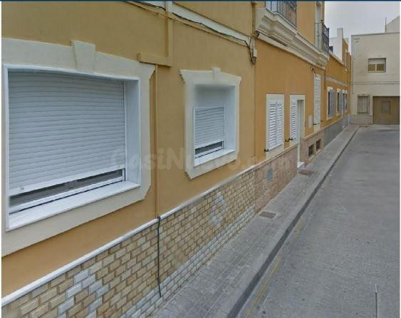 SE VENDE inmueble ALQUILADO en Huércal de Almería - foto 2