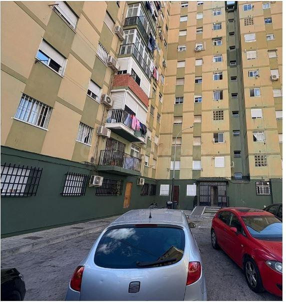 SE VENDE inmueble ALQUILADO en Málaga