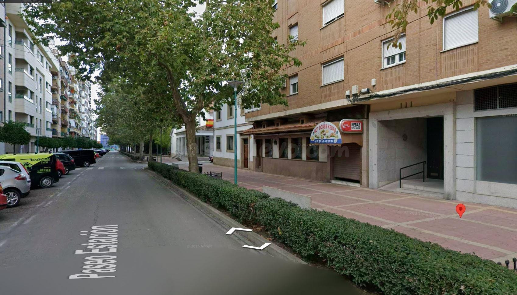SE VENDE inmueble ALQUILADO en Navalmoral de la Mata - foto 2