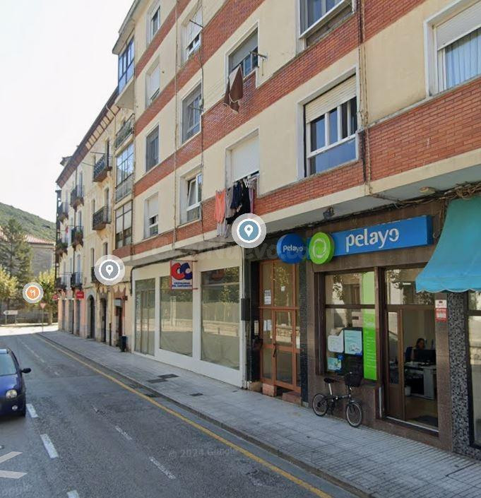 SE VENDE inmueble ALQUILADO en Santoña - foto 3