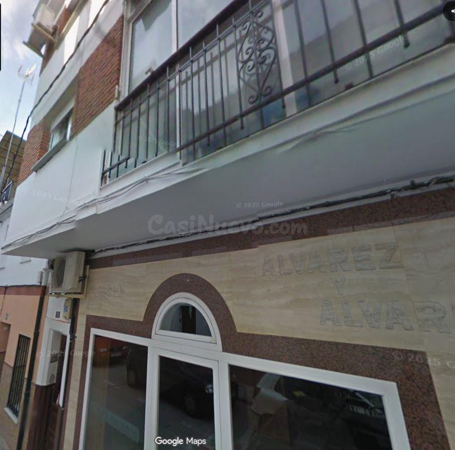 SE VENDE inmueble ALQUILADO en Navalmoral de la Mata - foto 2
