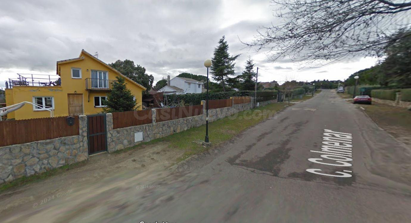 SE VENDE CASA OKUPADA en Calle Colmenar Nº 11 Valdemorillo ( - foto 3