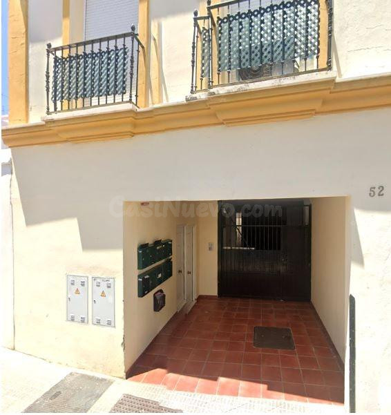 SE VENDE inmueble ALQUILADO en Castilleja de la Cuesta