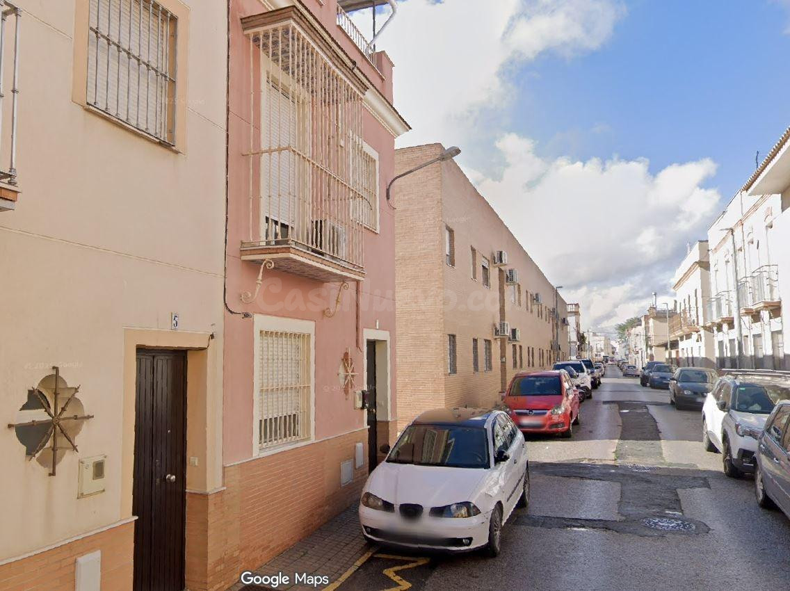 SE VENDE inmueble ALQUILADO en Coria del Río - foto 3