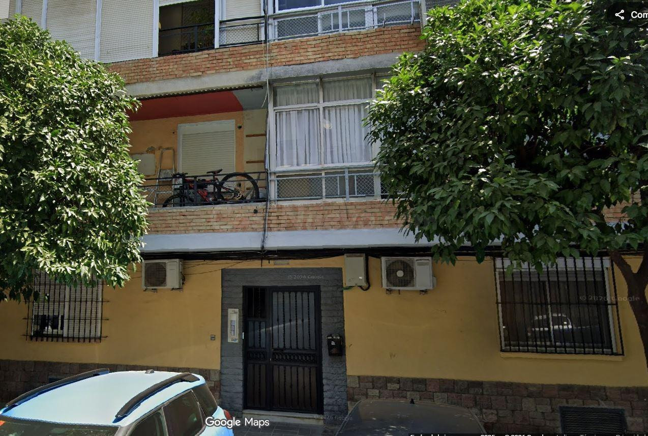 SE VENDE inmueble ALQUILADO en Sevilla