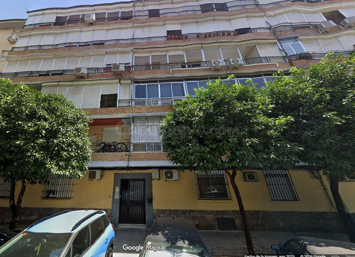 SE VENDE inmueble ALQUILADO en Sevilla - foto 2